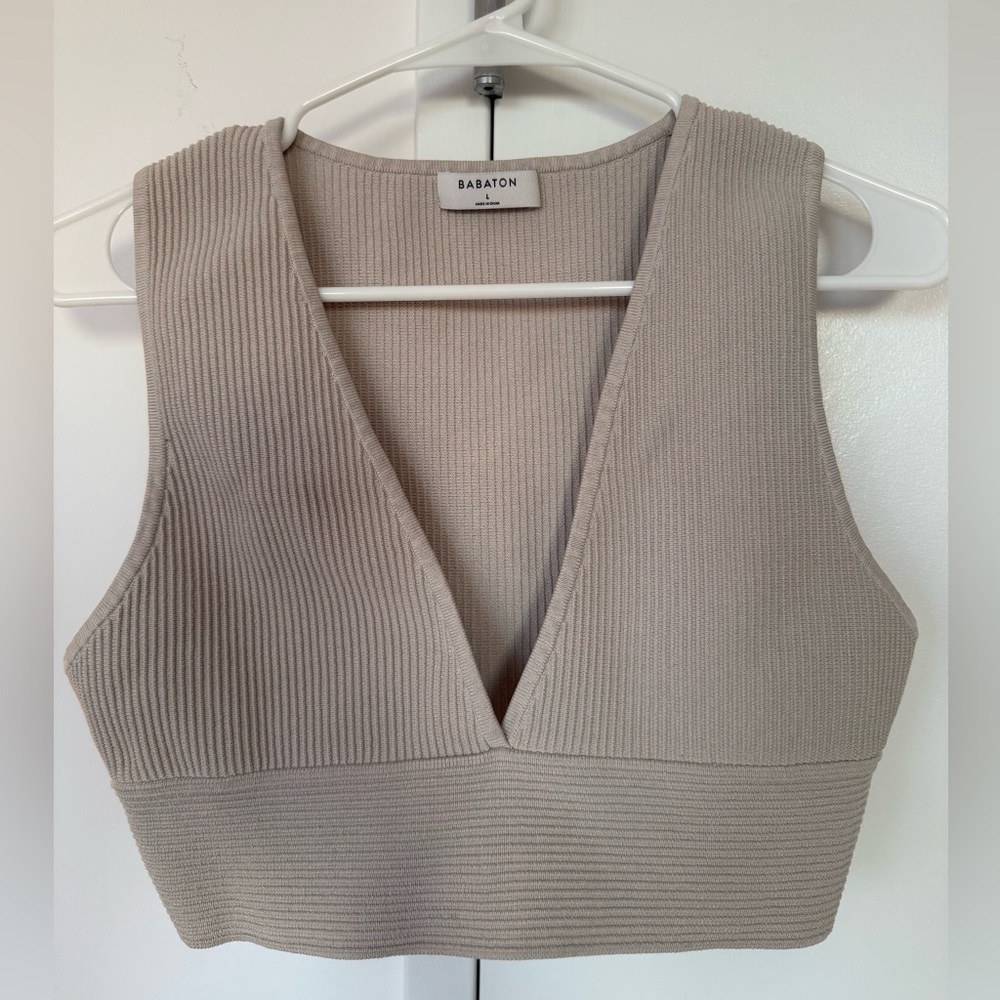 Babaton Taupe Ribbed V-Neck Crop Tank, Size L